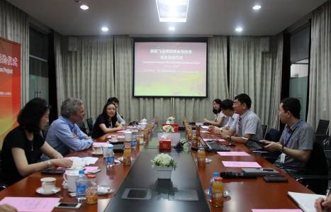 賽默飛分析儀器業務首席科學官良科靈發表講話